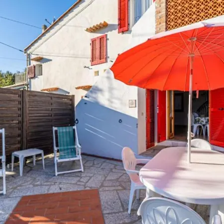 Capannili - Goelba Apartamento